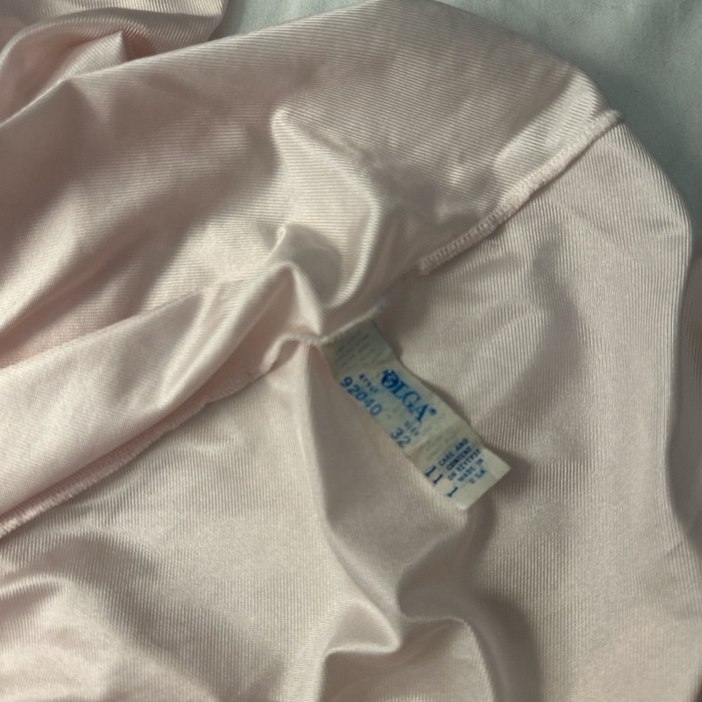 RARE Vintage - Olga blush pink nightgown with lace bust, size 32 - Picture 5 of 6